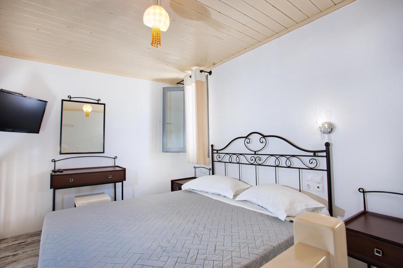 Ianthi Boutique Guesthouses Skyros Exterior photo